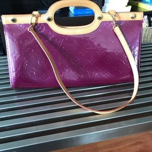 Louis Vuitton Roxbury Drive Handbag